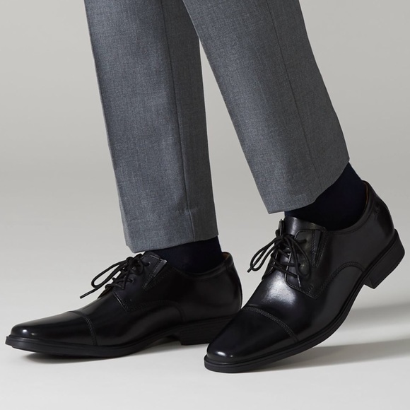 Clarks Mens Tilden Cap Black Leather oxfords main image 8